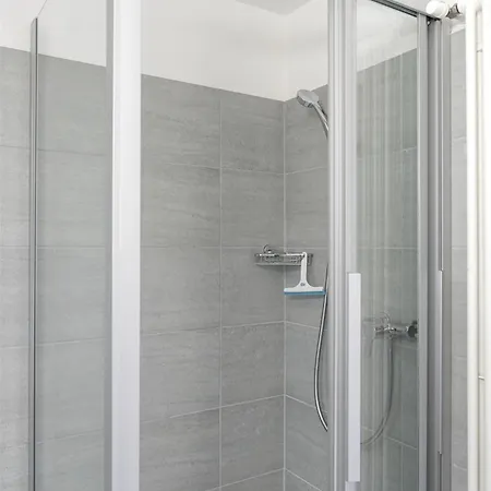 Chalet Rustico Porta Brissago TI